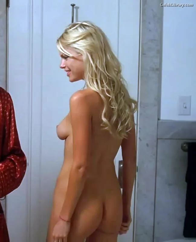 Sophie Monk photo 4 of 57