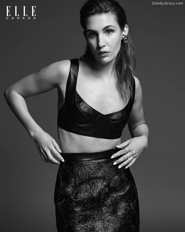 Sophie Nélisse photo 7 of 493