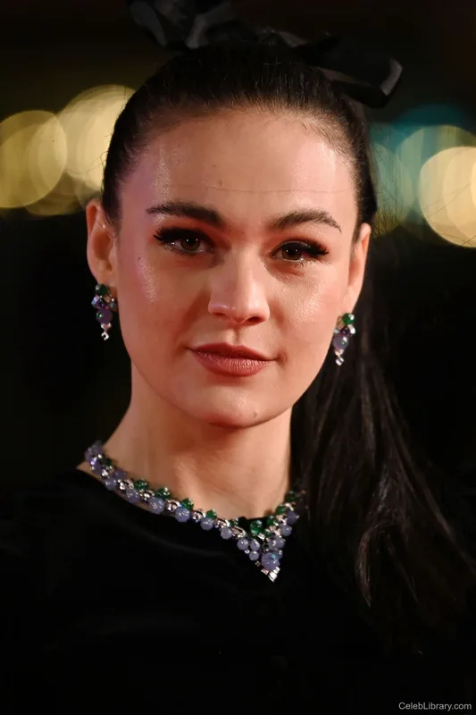 Sophie Skelton photo 15 of 70