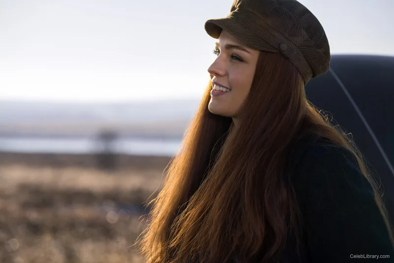 Sophie Skelton photo 24 of 70