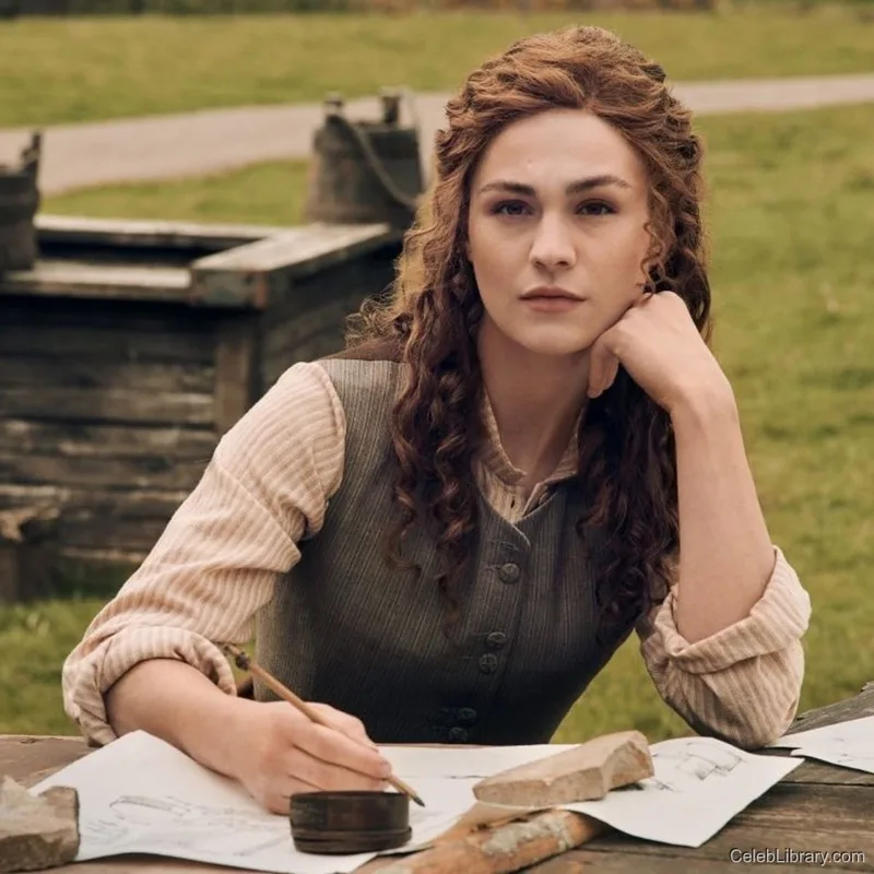 Sophie Skelton photo 6 of 70