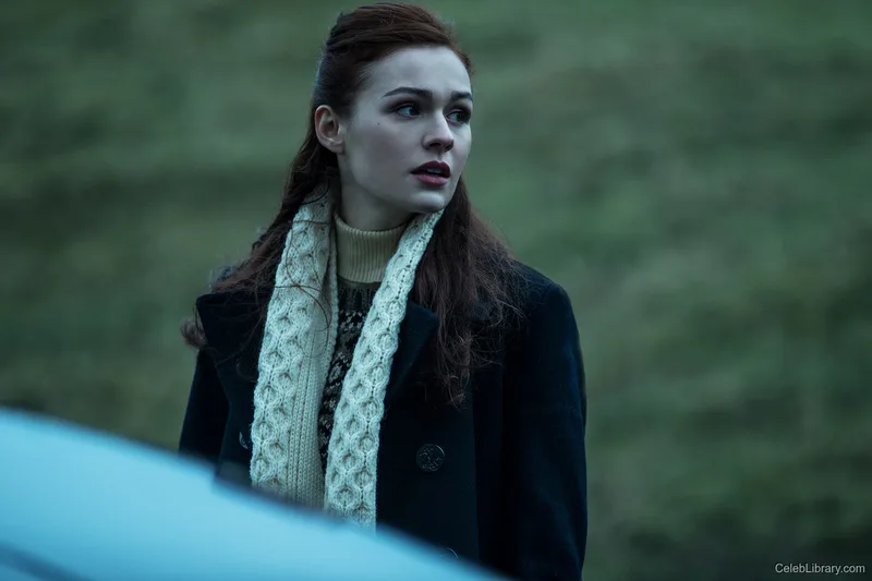 Sophie Skelton photo 10 of 70