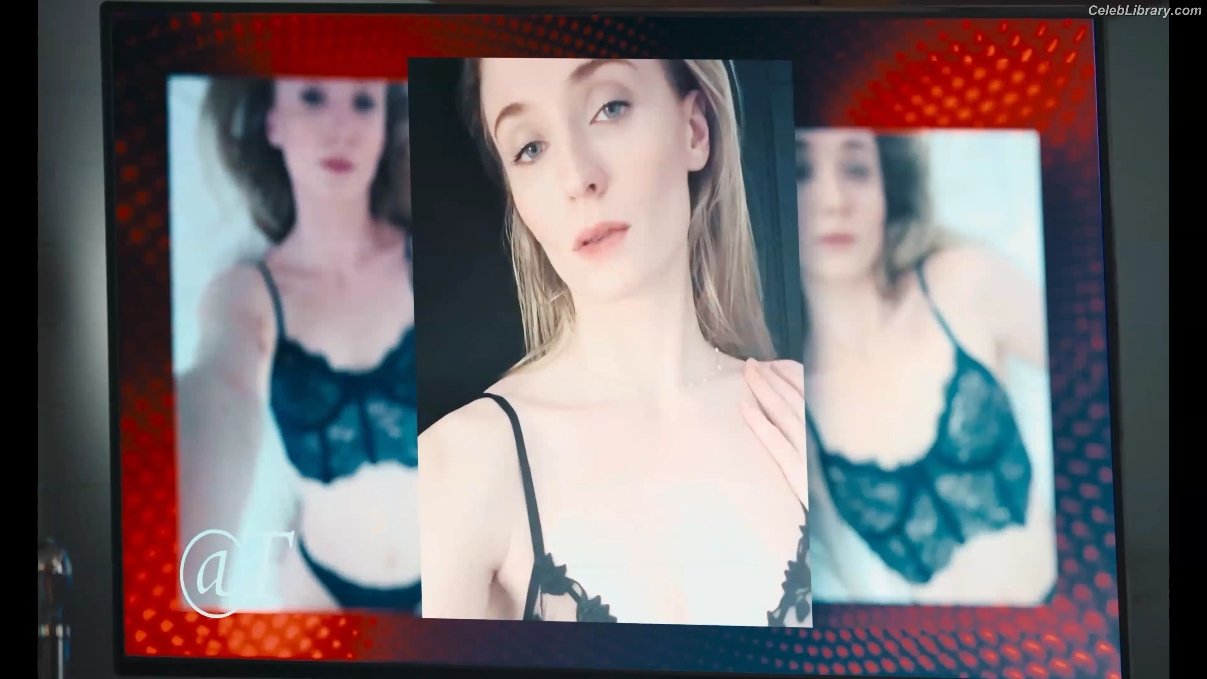Sophie Turner photo 9 of 478