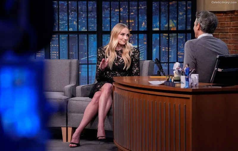 Sophie Turner photo 22 of 479
