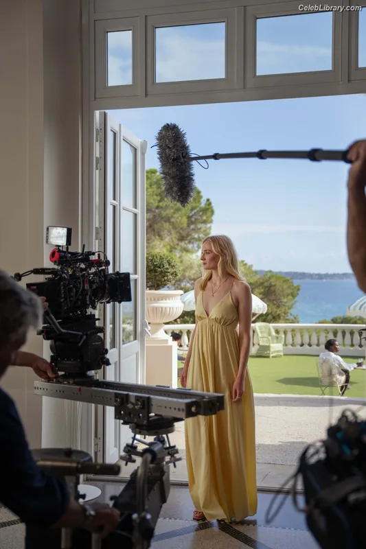 Sophie Turner photo 2 of 479