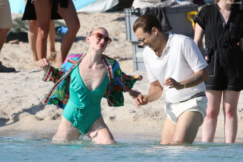 Sophie Turner photo 5 of 479