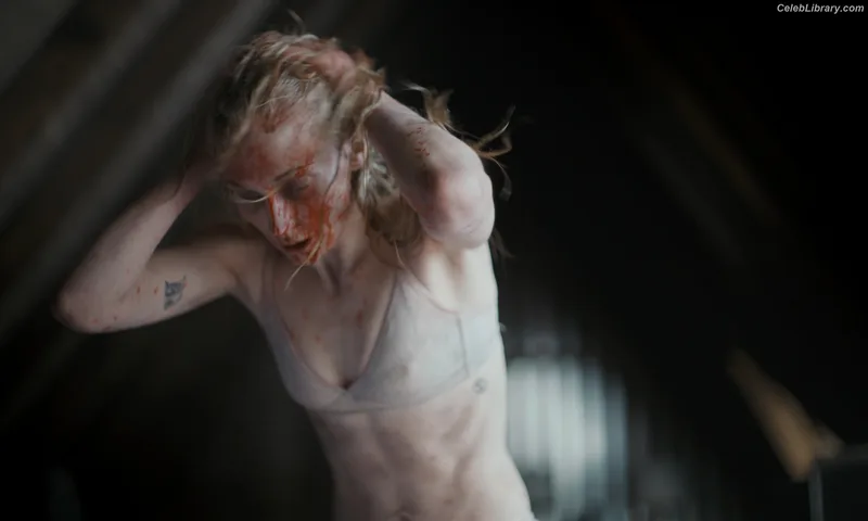 Sophie Turner photo 12 of 479
