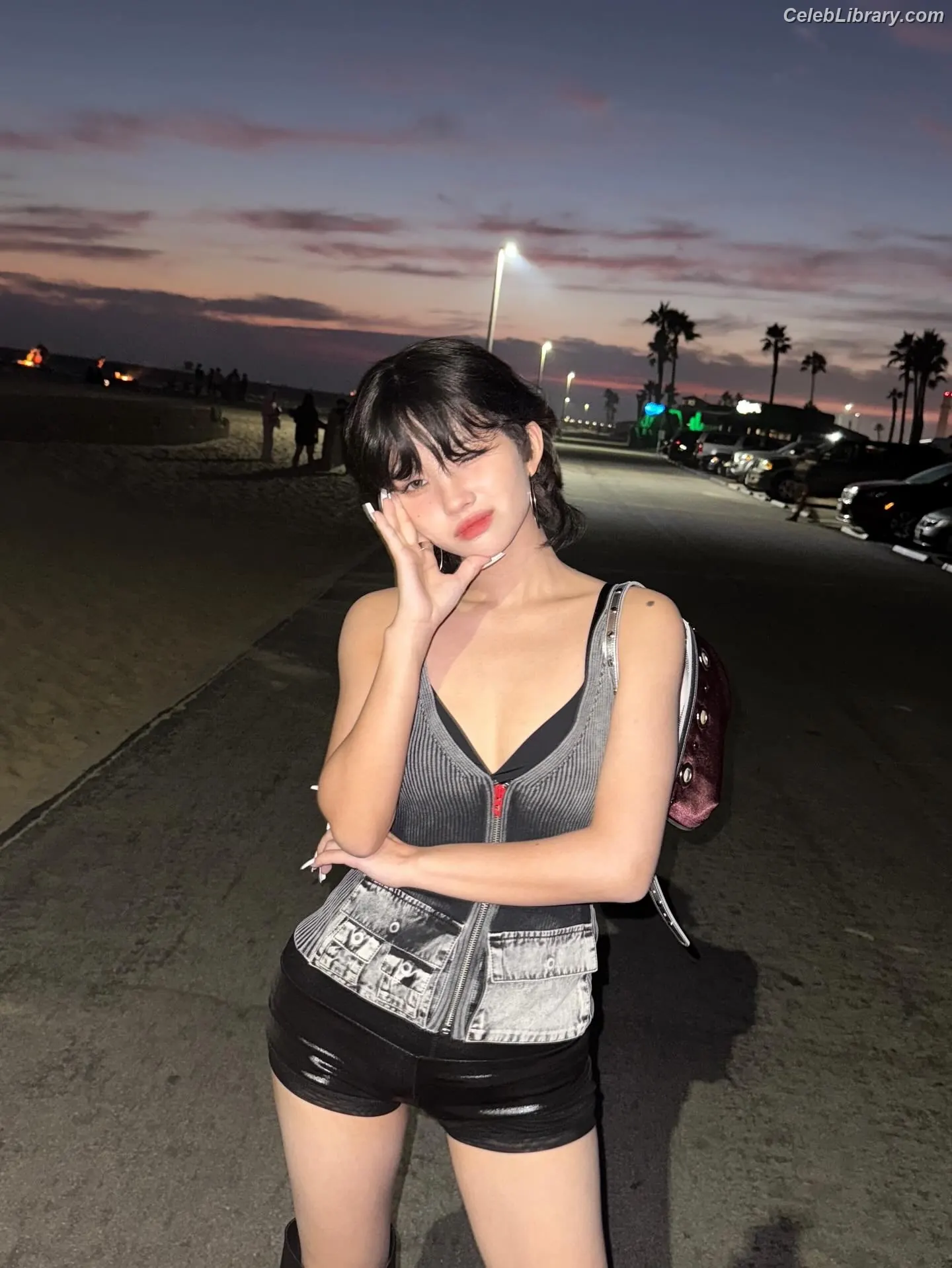 Soyeon (G)I-IDLE photo 21 of 821