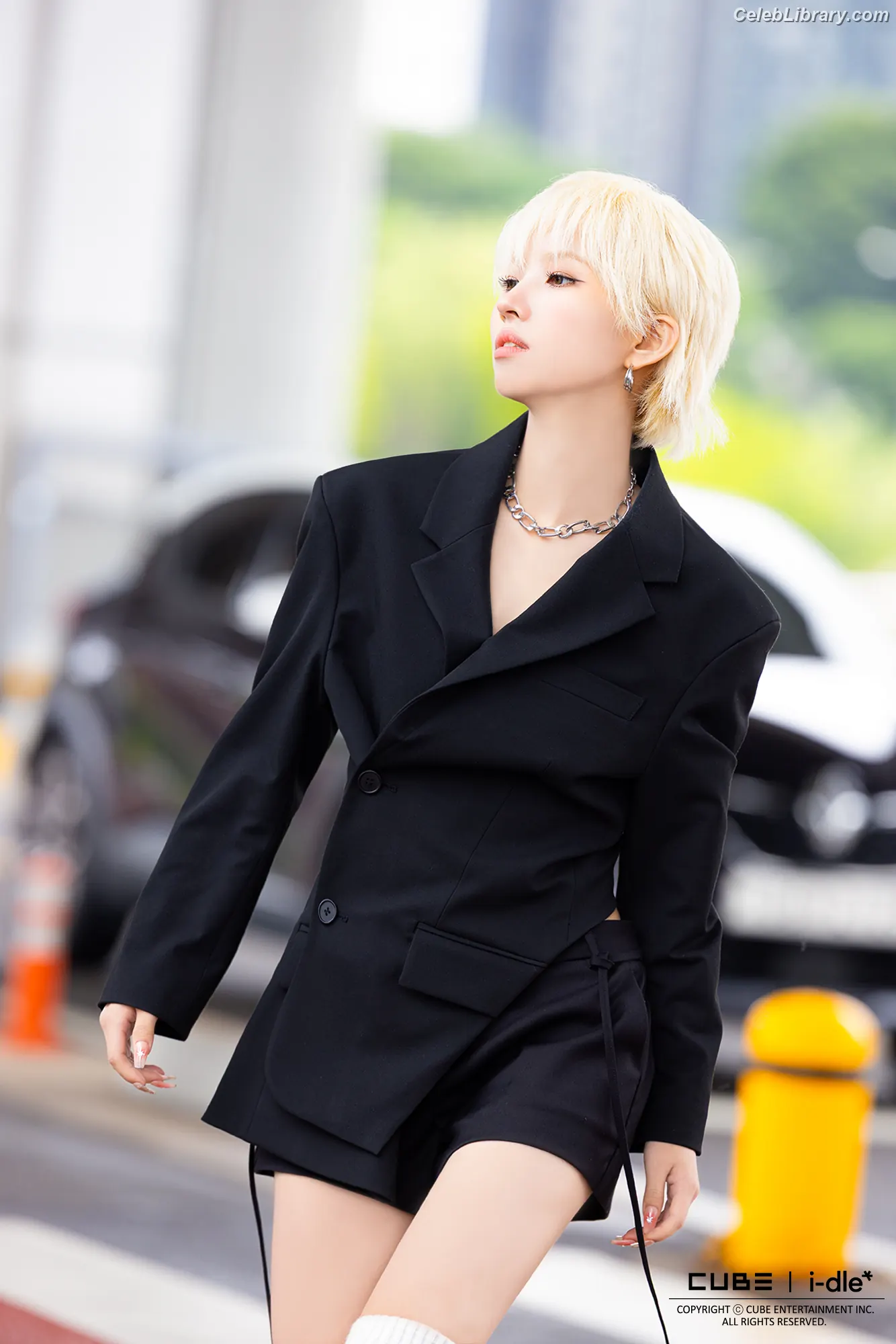 Soyeon  (G)I-IDLE photo 12 of 821