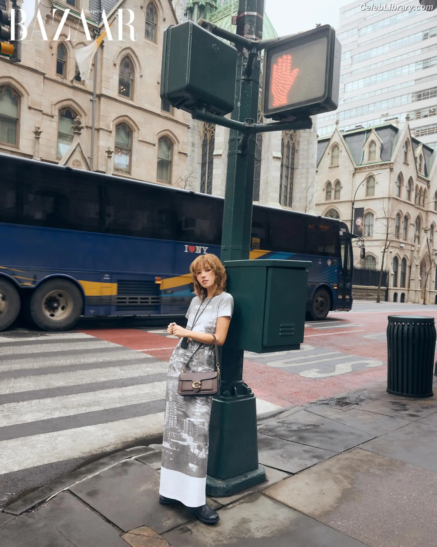 Soyeon (G)I-IDLE photo 4 of 821