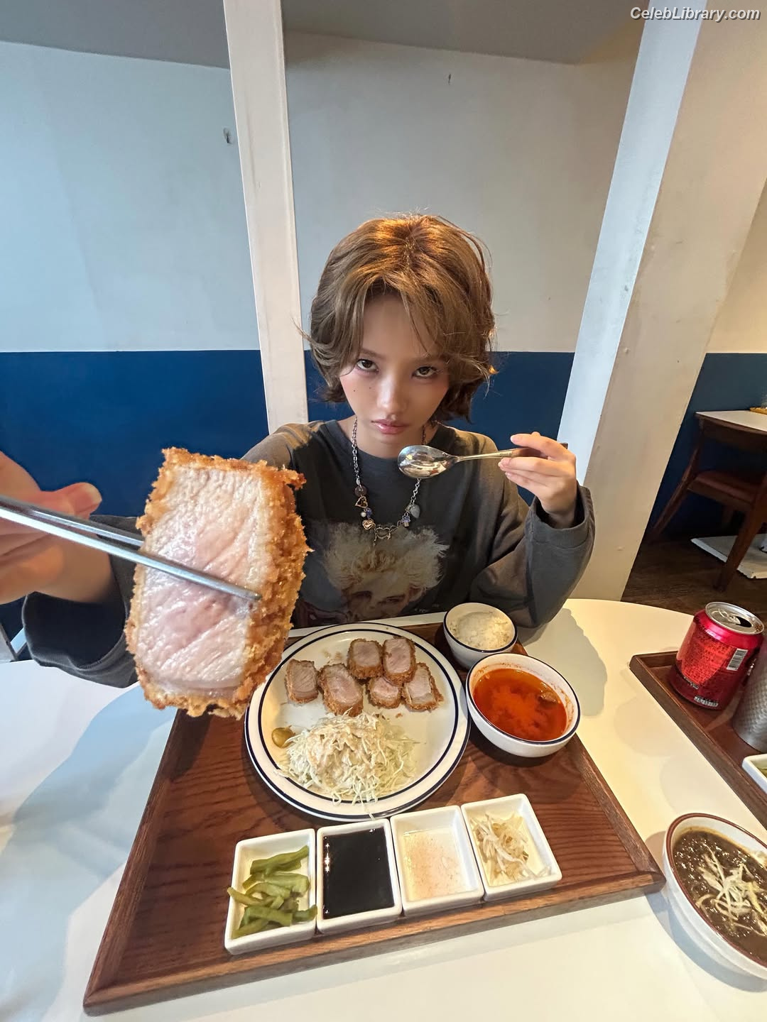 Soyeon  (G)I-IDLE photo 14 of 822