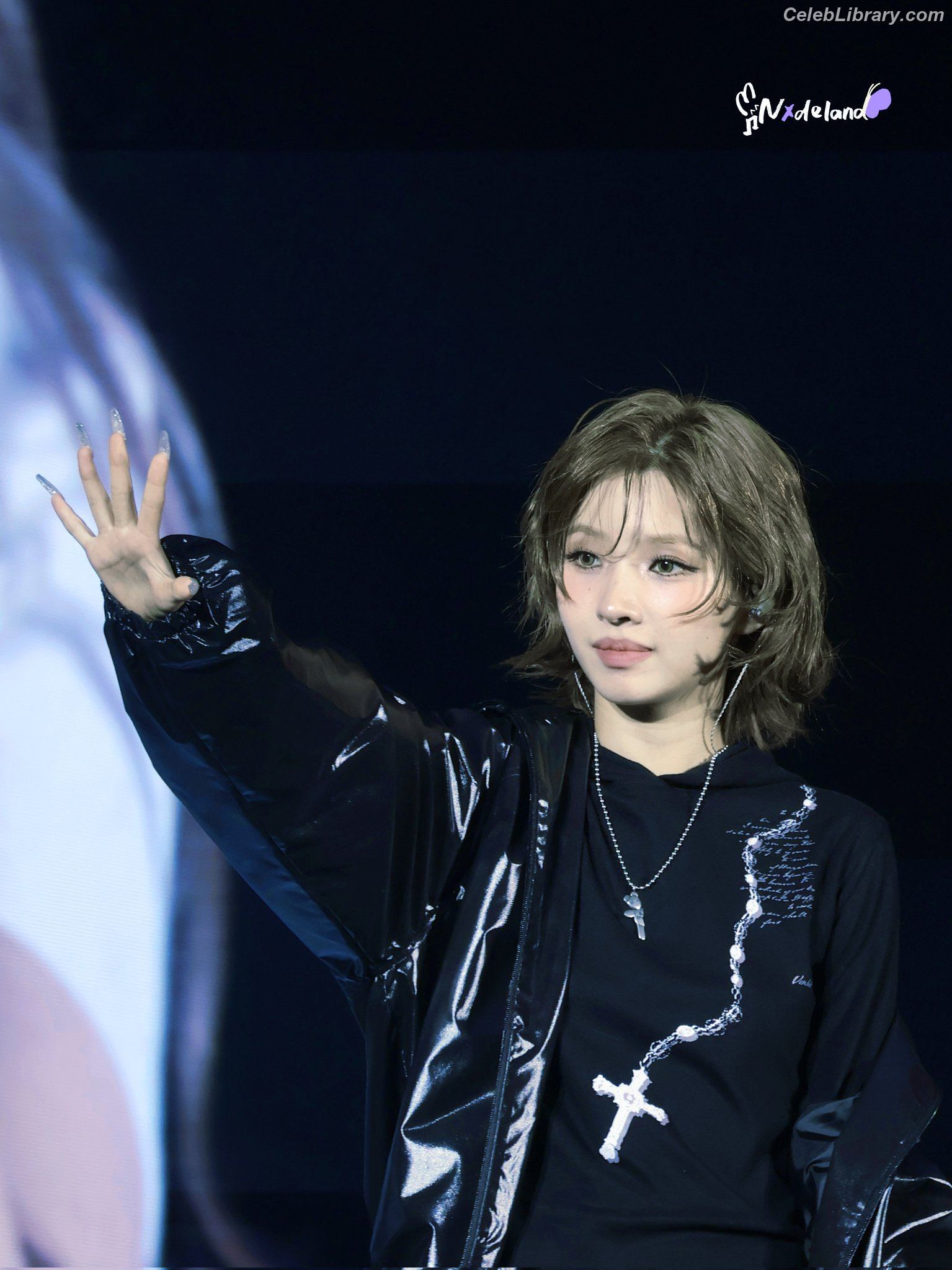 Soyeon  (G)I-IDLE photo 19 of 822