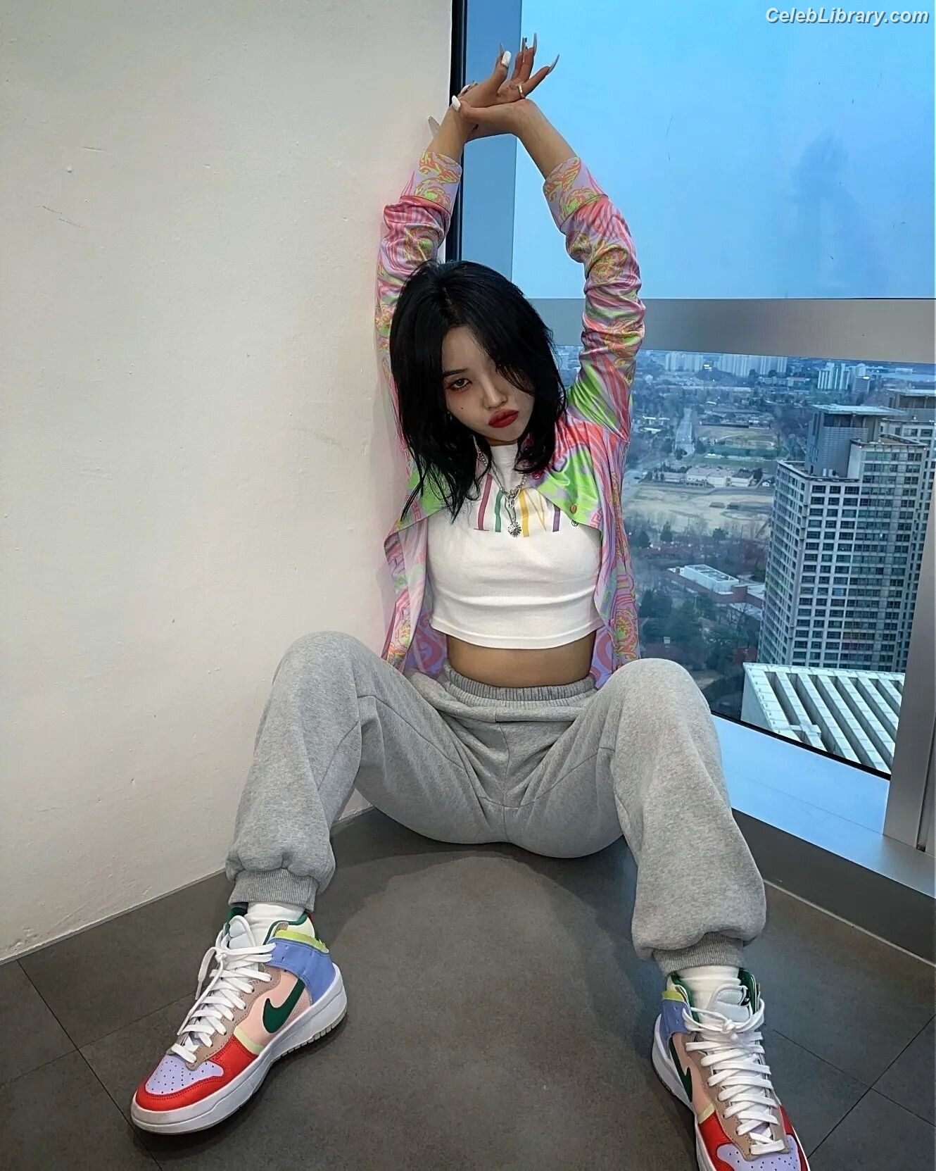 Soyeon  (G)I-IDLE photo 22 of 822