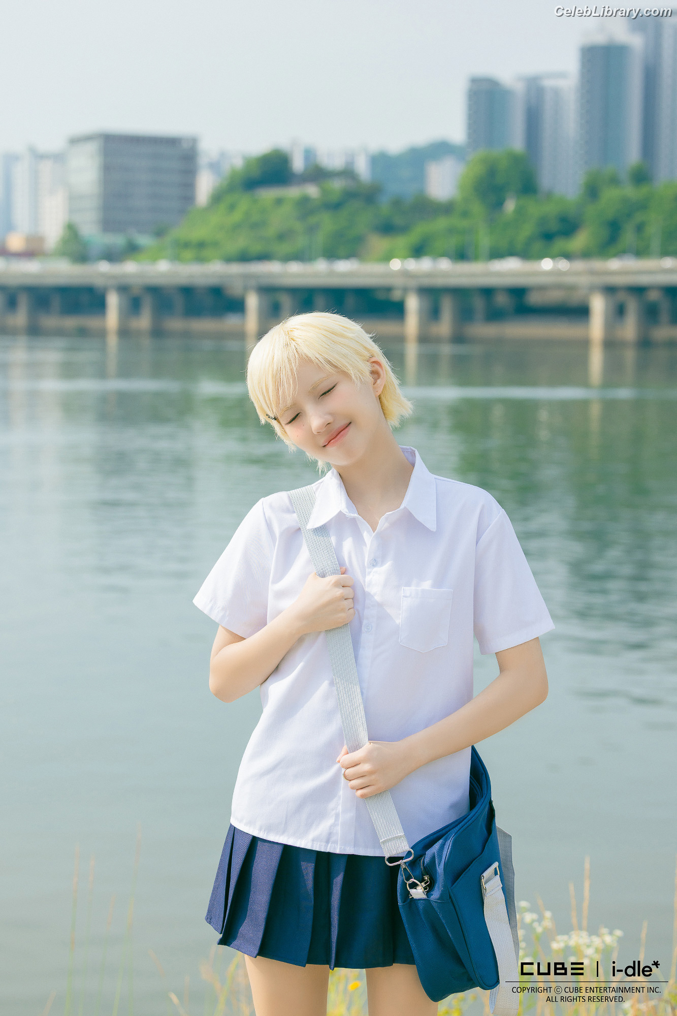 Soyeon  (G)I-IDLE photo 11 of 822