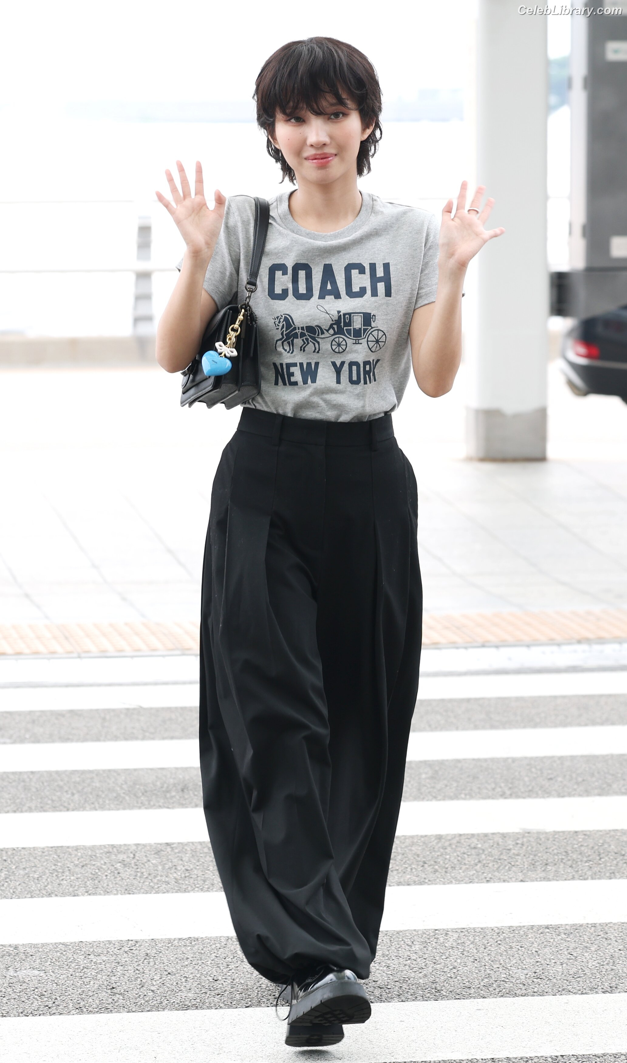 Soyeon  (G)I-IDLE photo 10 of 822