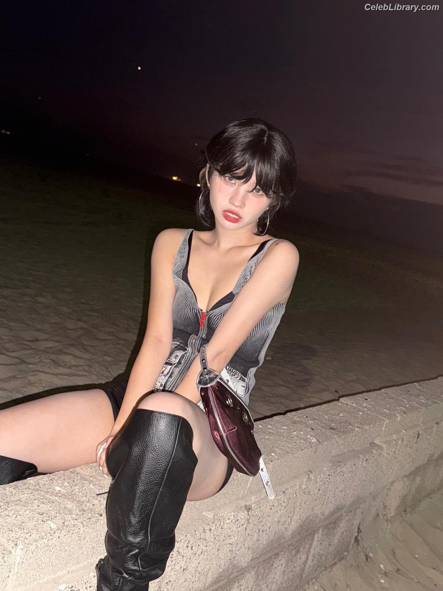 Soyeon  (G)I-IDLE photo 19 of 822