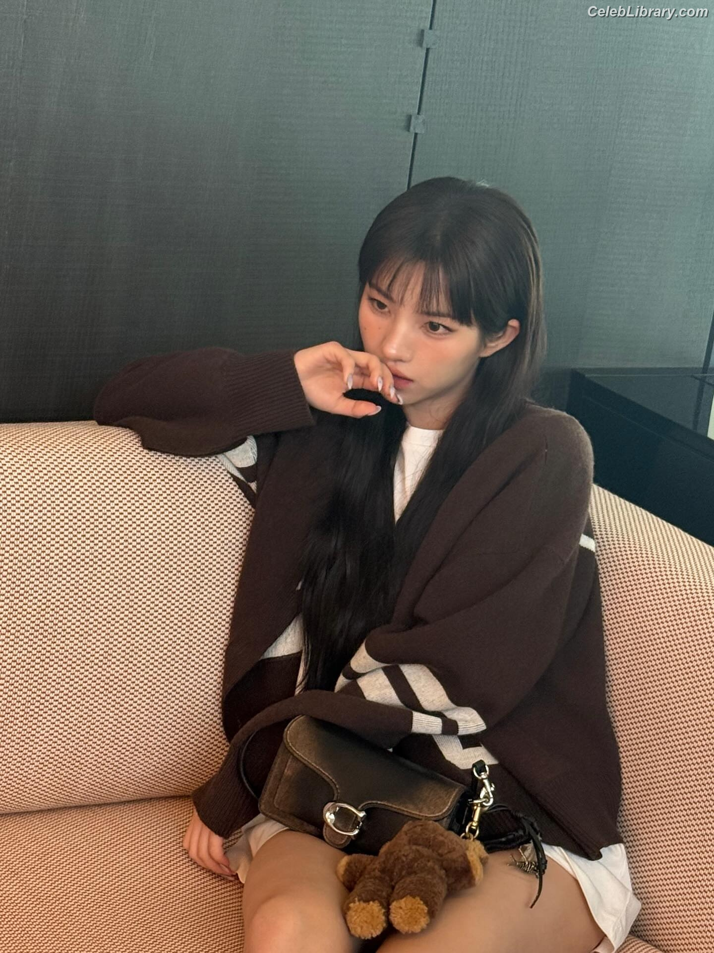 Soyeon  (G)I-IDLE photo 3 of 822