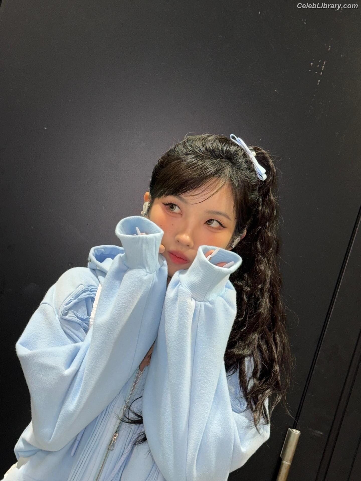 Soyeon  (G)I-IDLE photo 14 of 822