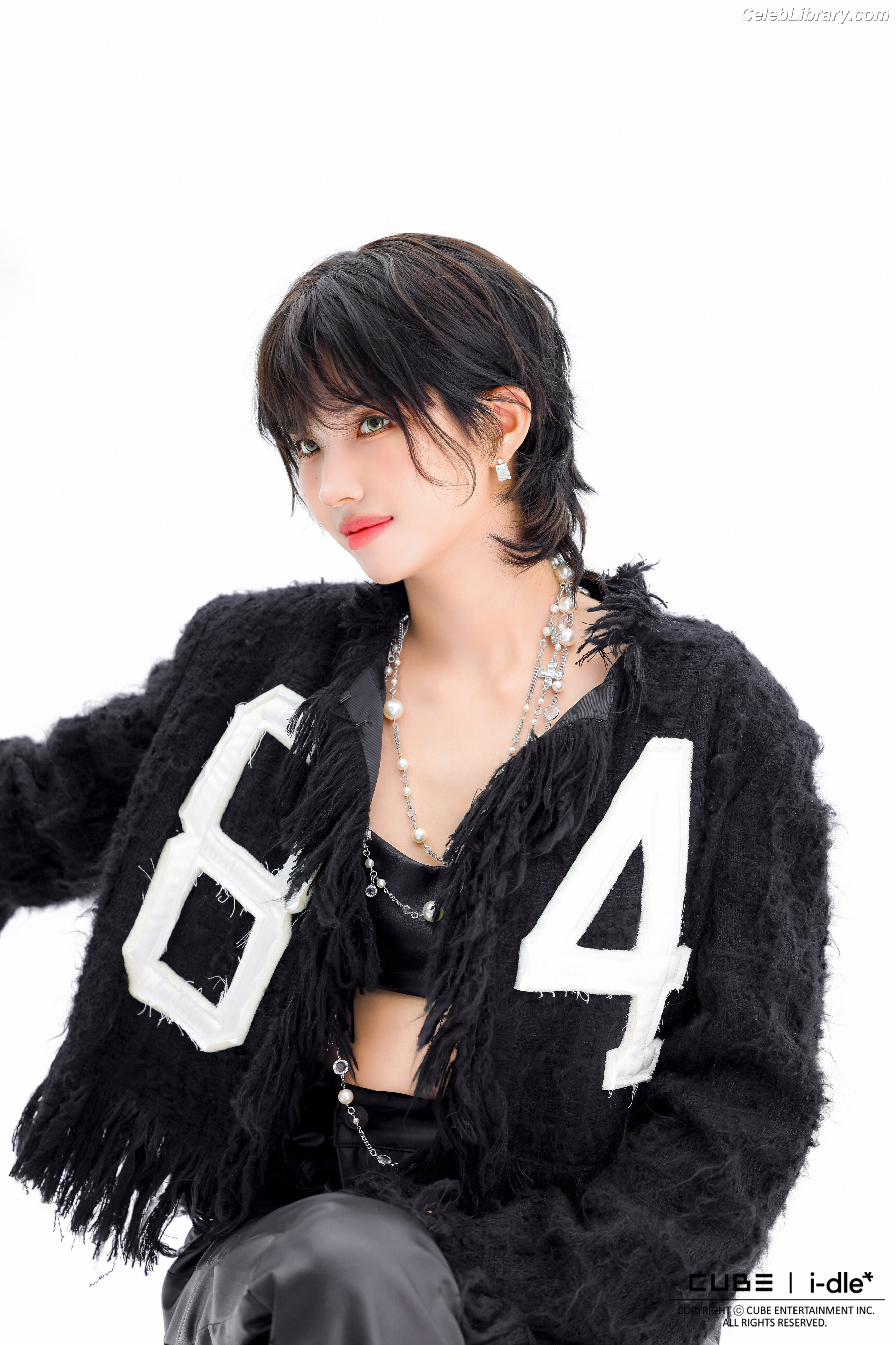Soyeon  (G)I-IDLE photo 5 of 822