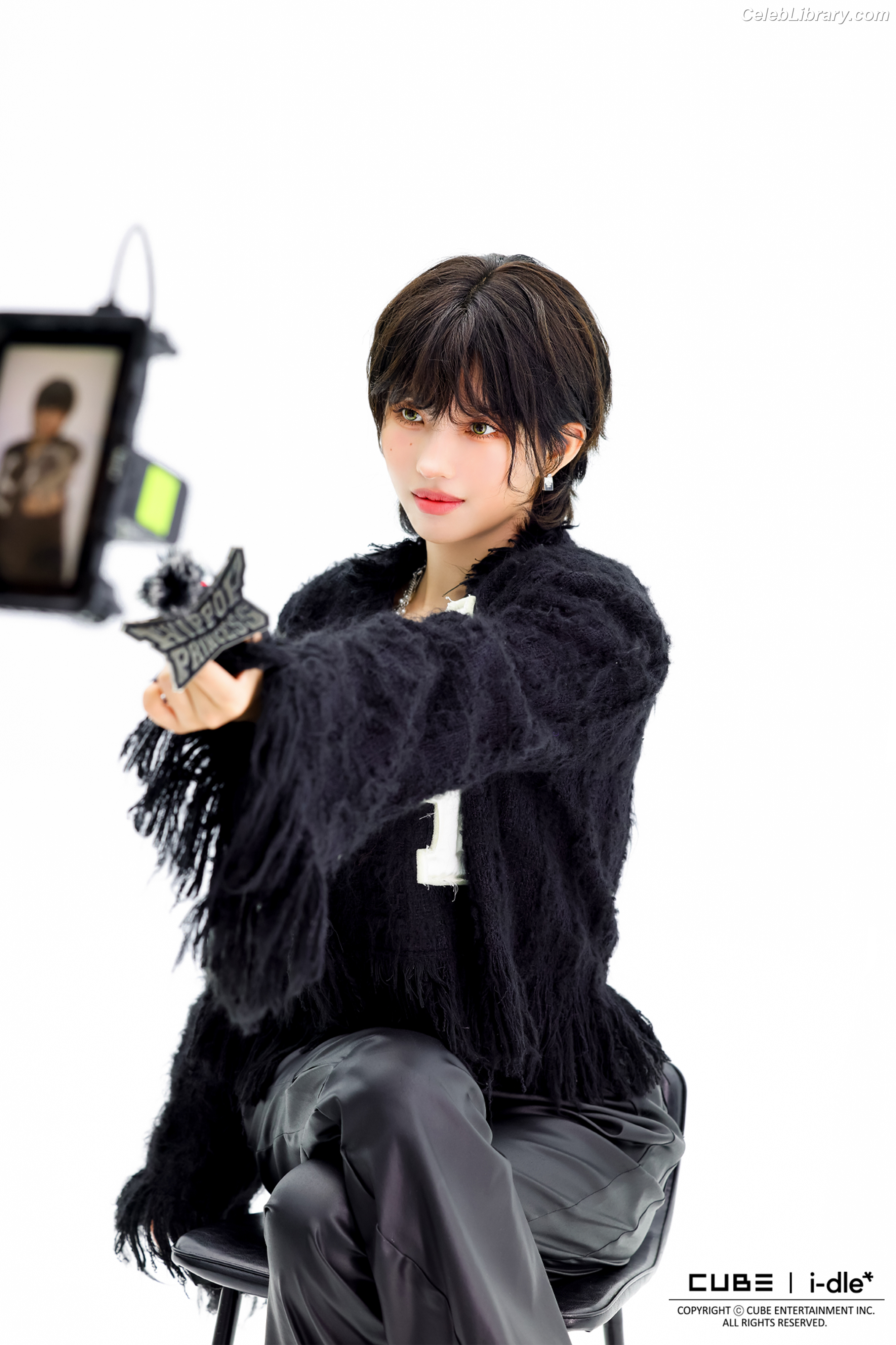 Soyeon  (G)I-IDLE photo 6 of 822