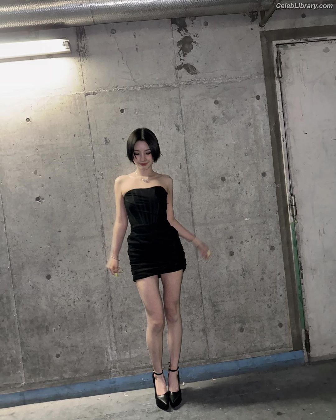 Soyeon  (G)I-IDLE photo 15 of 822