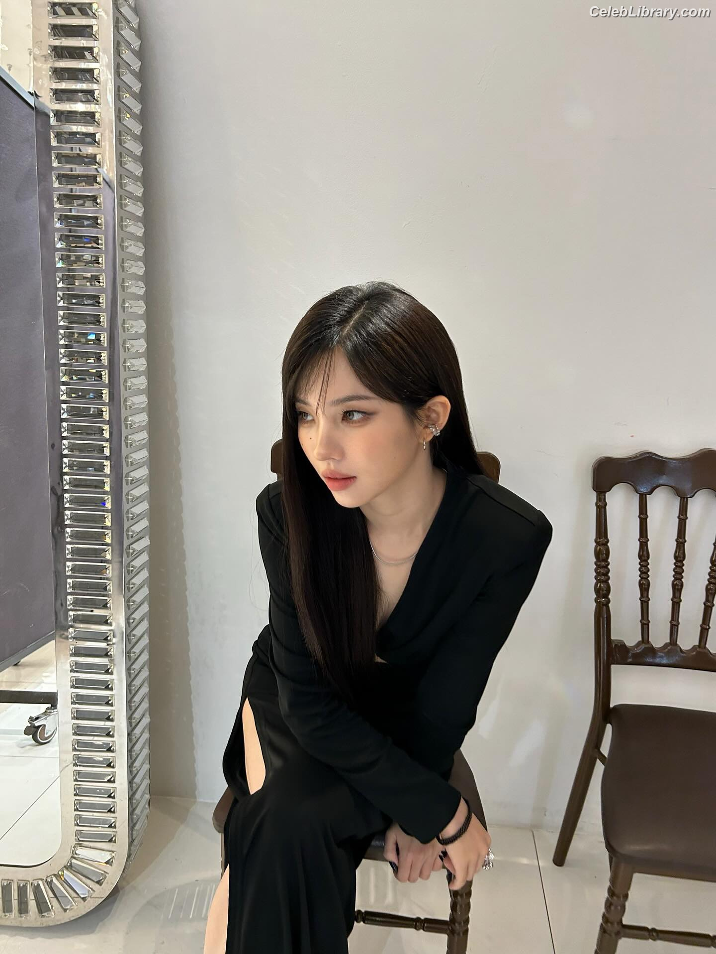 Soyeon  (G)I-IDLE photo 11 of 822