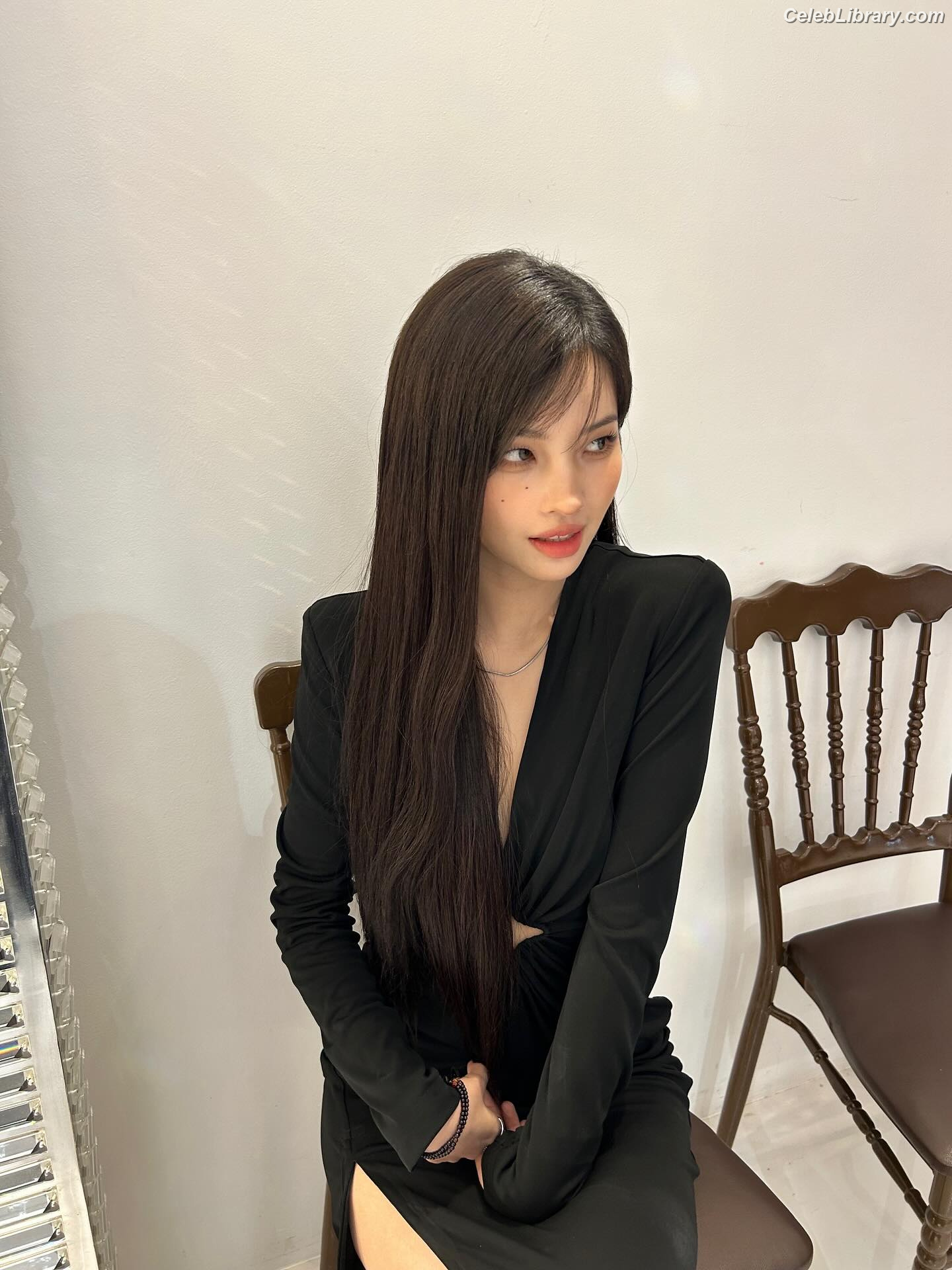 Soyeon  (G)I-IDLE photo 14 of 822