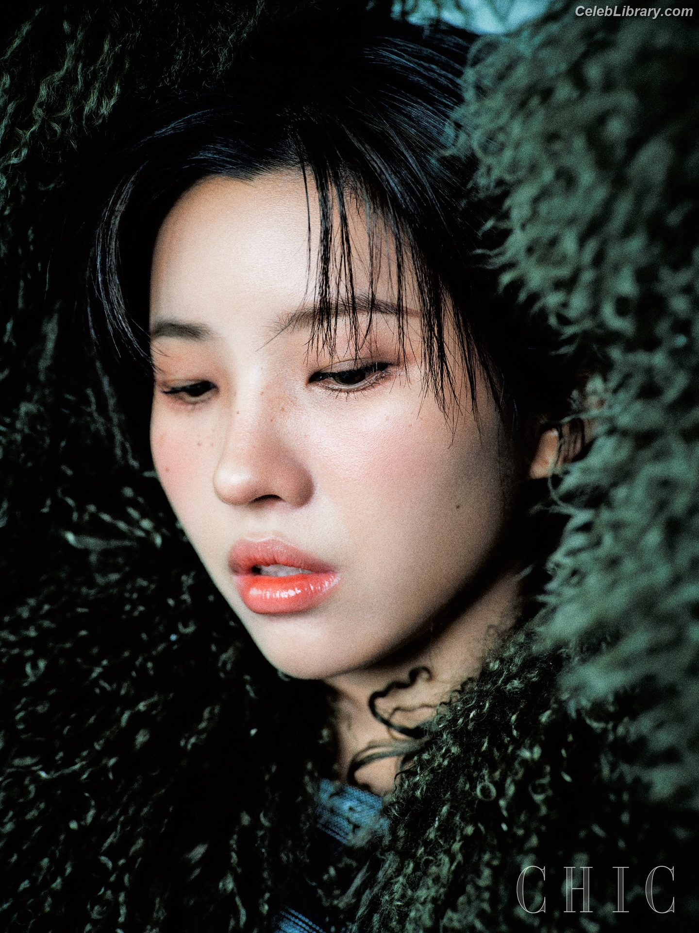 Soyeon  (G)I-IDLE photo 7 of 822
