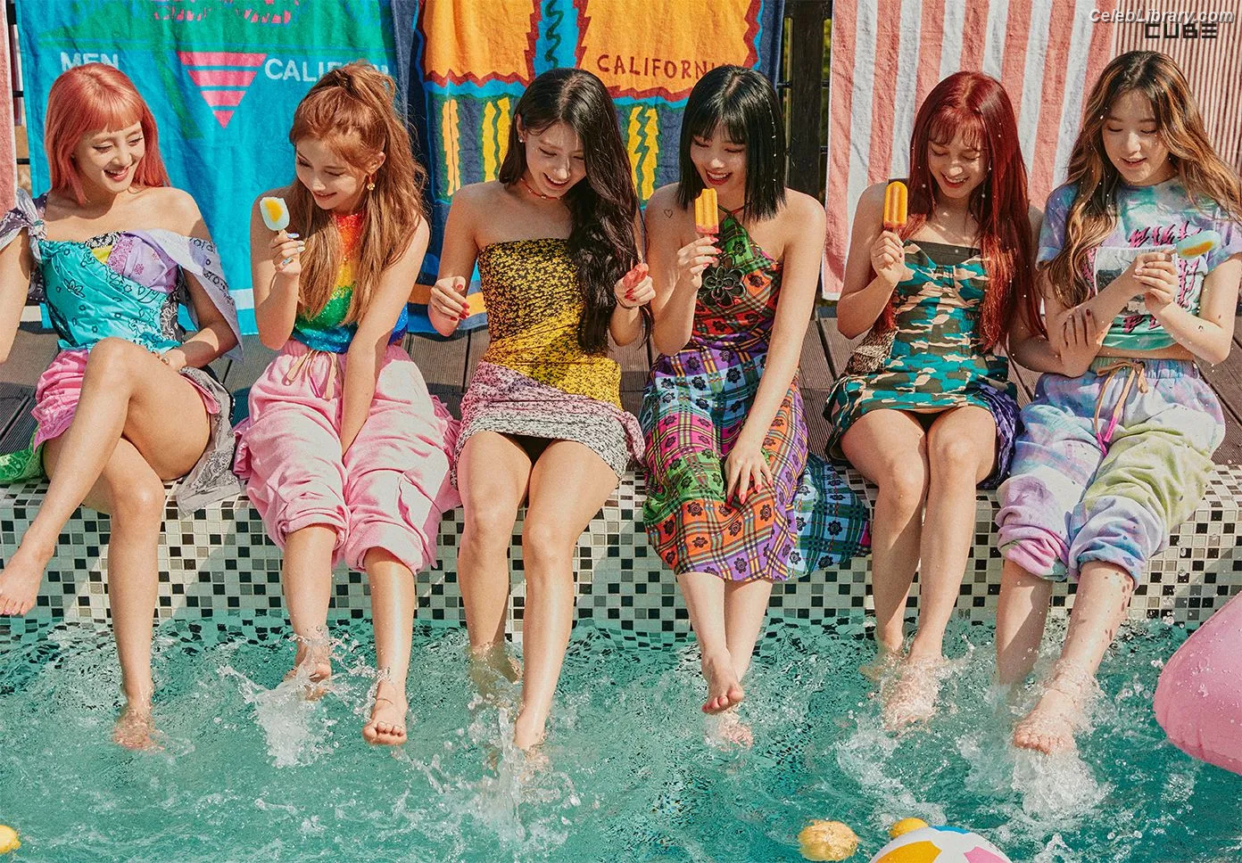 Soyeon  (G)I-IDLE photo 5 of 822