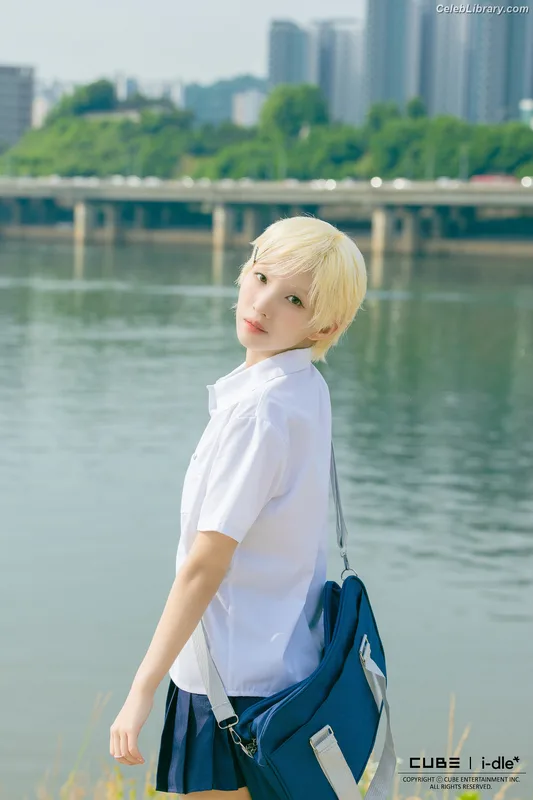 Soyeon  (G)I-IDLE photo 12 of 822
