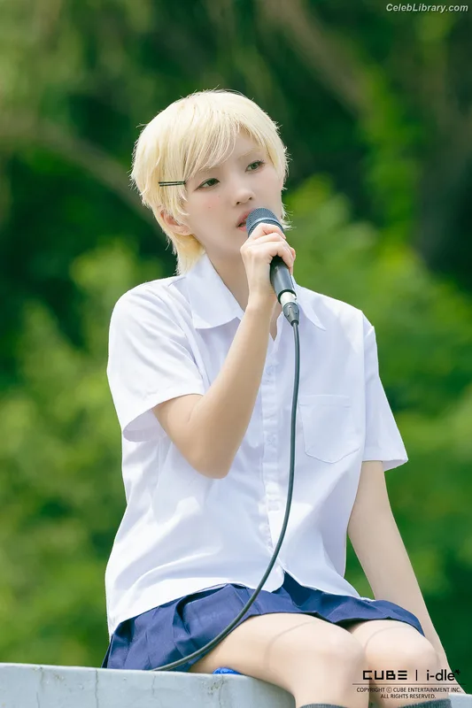 Soyeon  (G)I-IDLE photo 13 of 822