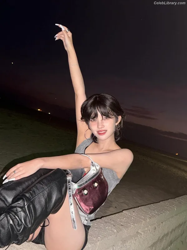 Soyeon  (G)I-IDLE photo 18 of 822
