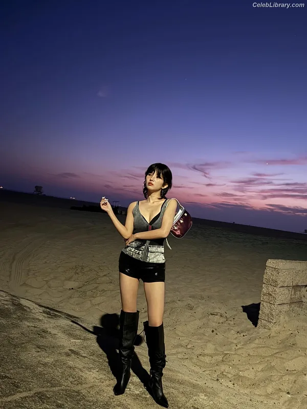 Soyeon  (G)I-IDLE photo 24 of 822