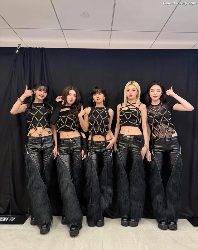 Soyeon  (G)I-IDLE photo 11 of 822