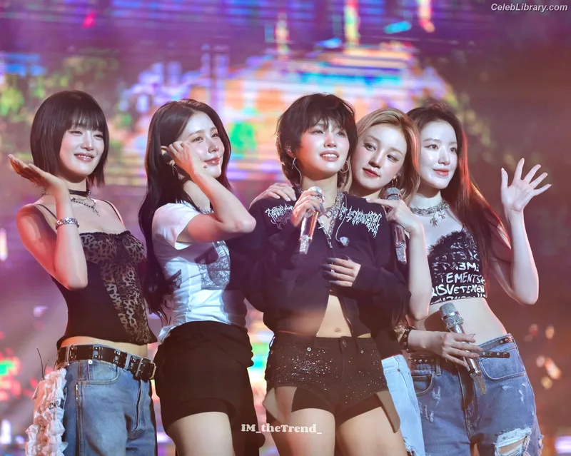 Soyeon  (G)I-IDLE photo 19 of 822