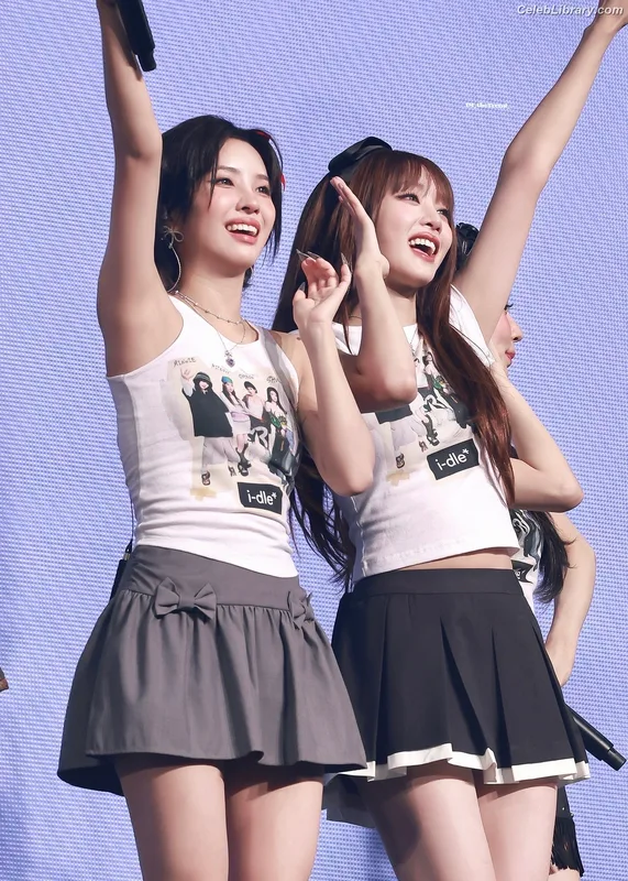 Soyeon  (G)I-IDLE photo 20 of 822