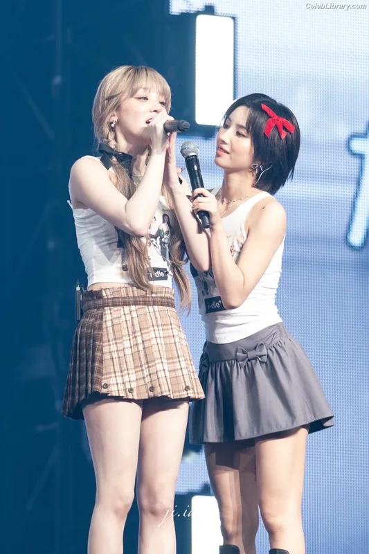 Soyeon  (G)I-IDLE photo 21 of 822