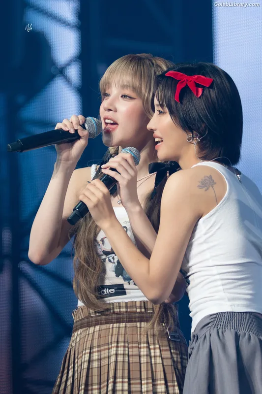 Soyeon  (G)I-IDLE photo 23 of 822