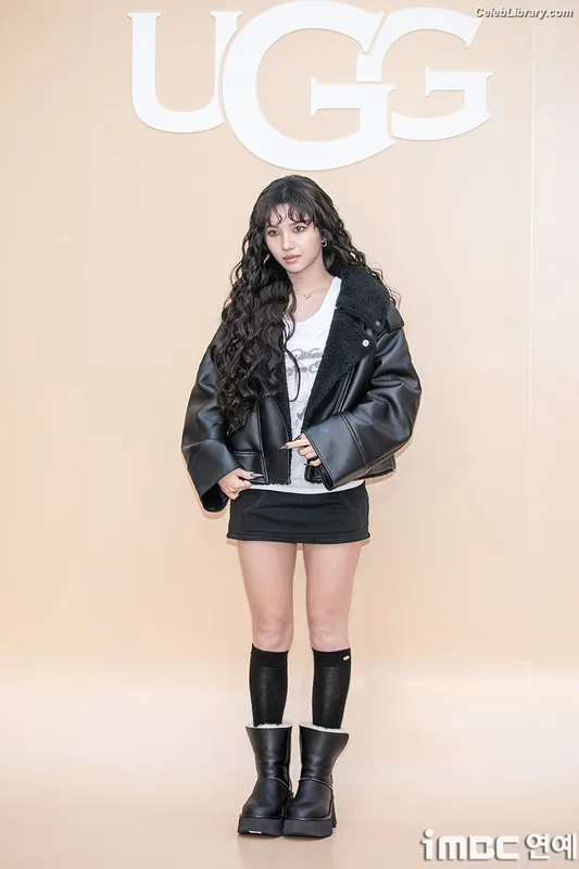 Soyeon  (G)I-IDLE photo 9 of 822