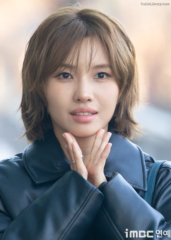Soyeon  (G)I-IDLE photo 16 of 822