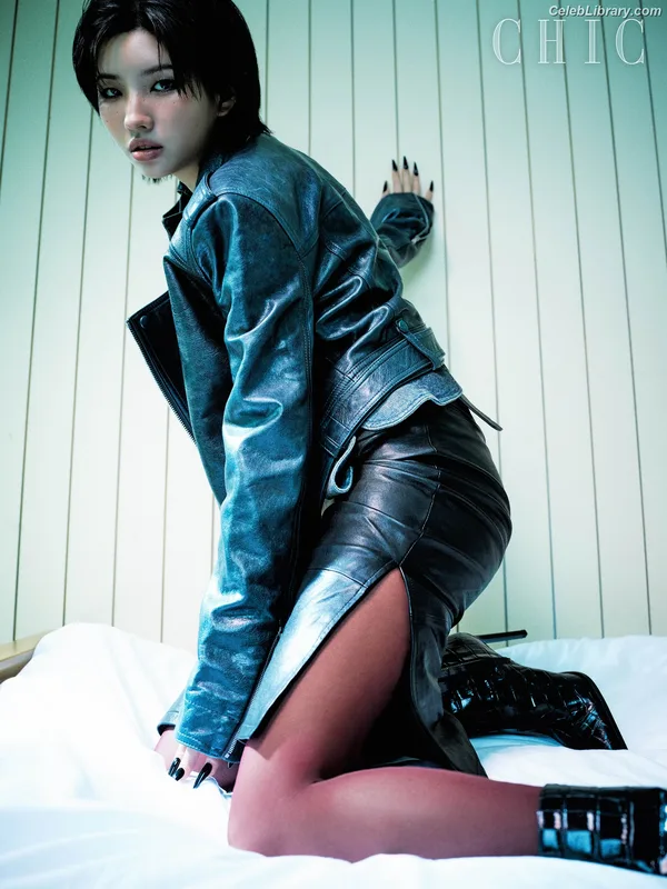 Soyeon  (G)I-IDLE photo 16 of 822