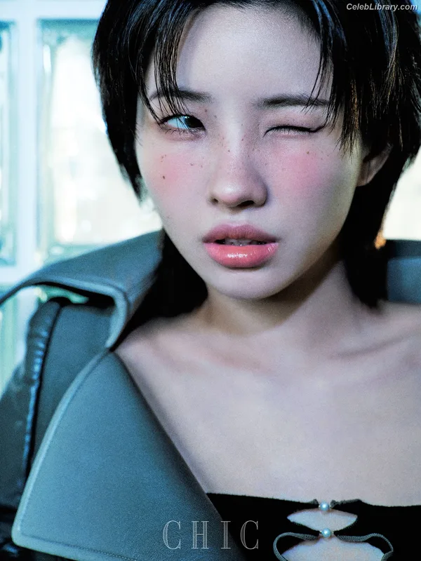Soyeon  (G)I-IDLE photo 6 of 822