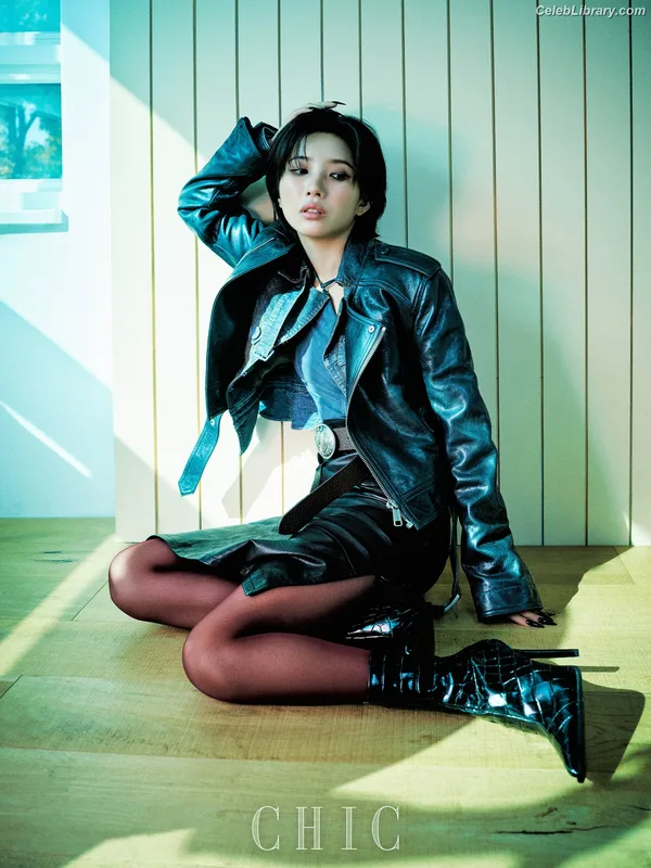 Soyeon  (G)I-IDLE photo 8 of 822