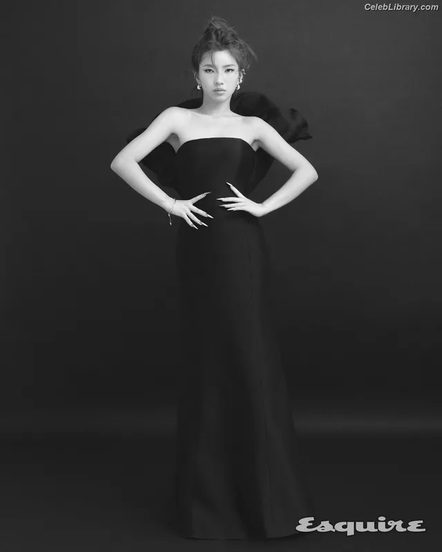 Soyeon  (G)I-IDLE photo 19 of 822