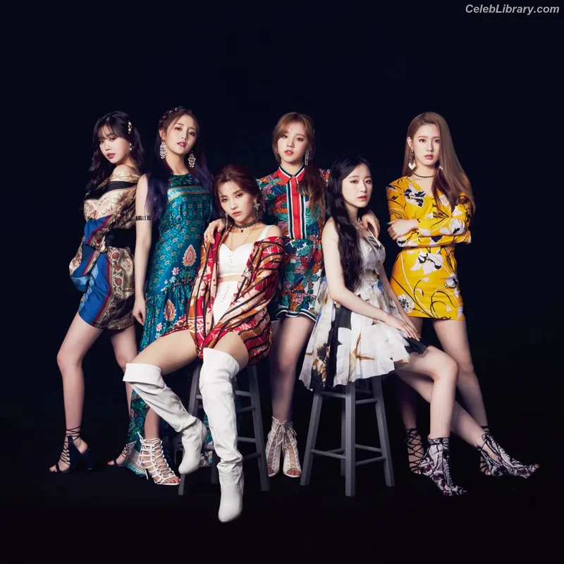 Soyeon  (G)I-IDLE photo 9 of 822