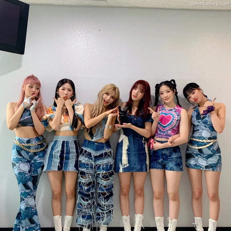 Soyeon  (G)I-IDLE photo 21 of 822