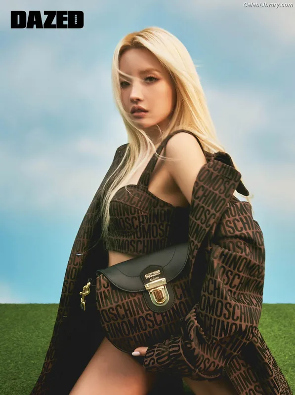 Soyeon  (G)I-IDLE photo 9 of 822