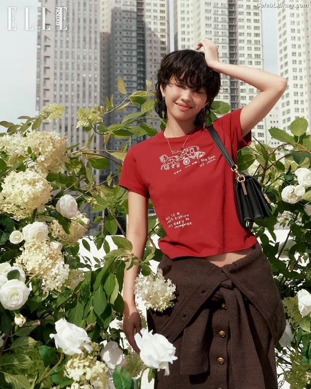 Soyeon  (G)I-IDLE photo 14 of 822