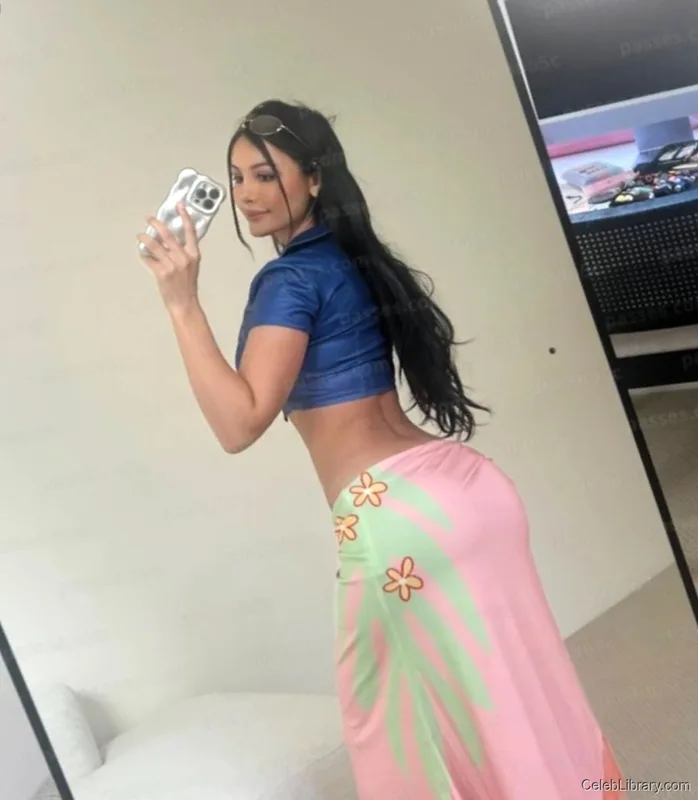 Sssniperwolf photo 18 of 1674