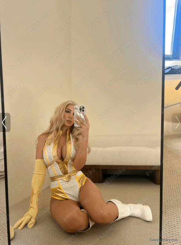 Sssniperwolf photo 1 of 1674